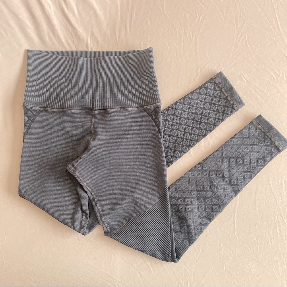 Avocado Vintage Denim Moto Leggings